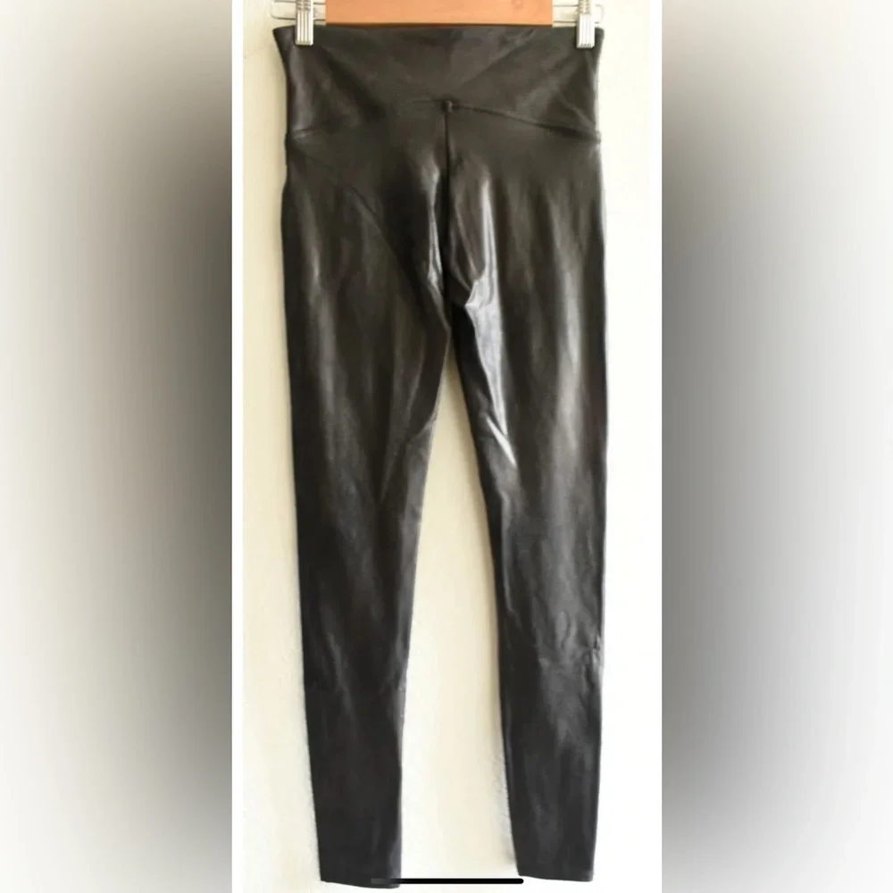 SPANX Black Stretch Pull On Metallic Faux Leather Leggings Pants Size Small. - Picture 5 of 6